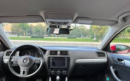 Volkswagen Jetta VI, 2014 год, 1 390 000 рублей, 5 фотография