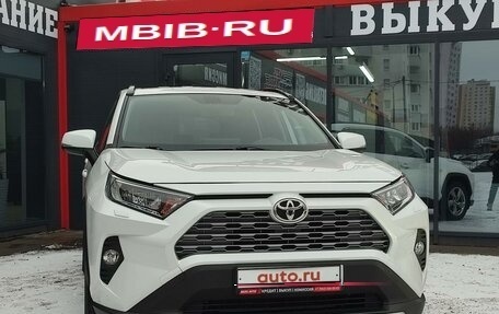 Toyota RAV4, 2020 год, 3 290 000 рублей, 1 фотография