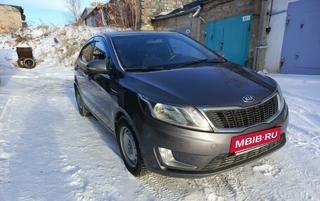 KIA Rio III рестайлинг, 2013 год, 980 000 рублей, 3 фотография