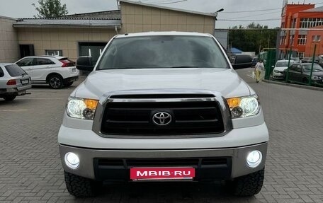 Toyota Tundra II, 2010 год, 3 050 000 рублей, 2 фотография