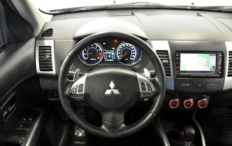 Mitsubishi Outlander III рестайлинг 3, 2012 год, 1 400 000 рублей, 7 фотография