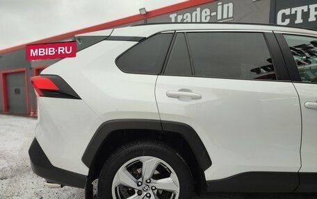 Toyota RAV4, 2020 год, 3 290 000 рублей, 18 фотография