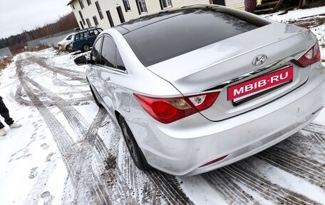 Hyundai Sonata VI, 2010 год, 905 000 рублей, 12 фотография