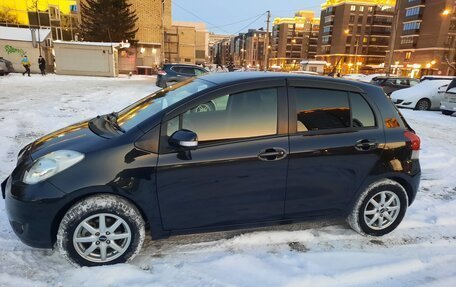 Toyota Vitz, 2010 год, 760 000 рублей, 3 фотография