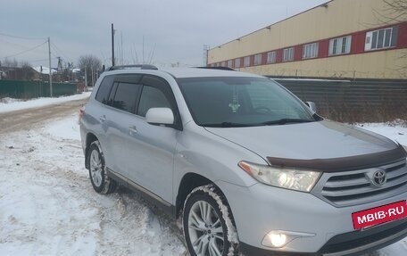 Toyota Highlander III, 2012 год, 2 680 000 рублей, 12 фотография