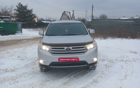 Toyota Highlander III, 2012 год, 2 680 000 рублей, 11 фотография