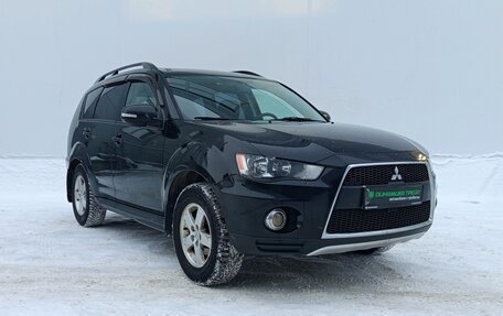 Mitsubishi Outlander III рестайлинг 3, 2011 год, 1 225 000 рублей, 3 фотография