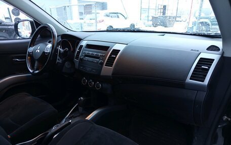 Mitsubishi Outlander III рестайлинг 3, 2011 год, 1 225 000 рублей, 9 фотография