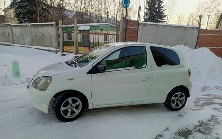 Toyota Yaris I рестайлинг, 2000 год, 350 000 рублей, 3 фотография