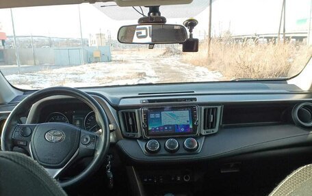 Toyota RAV4, 2016 год, 2 520 000 рублей, 2 фотография