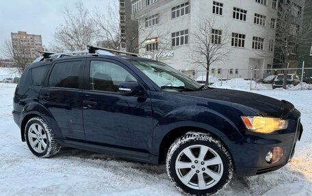 Mitsubishi Outlander III рестайлинг 3, 2010 год, 1 295 000 рублей, 12 фотография