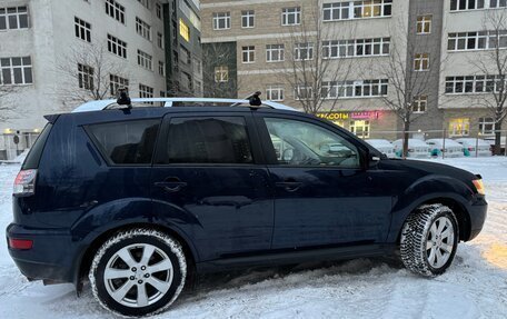 Mitsubishi Outlander III рестайлинг 3, 2010 год, 1 295 000 рублей, 10 фотография