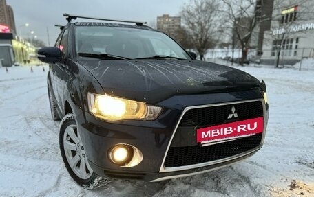 Mitsubishi Outlander III рестайлинг 3, 2010 год, 1 295 000 рублей, 14 фотография