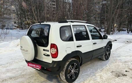 Chevrolet Niva I рестайлинг, 2018 год, 790 000 рублей, 4 фотография