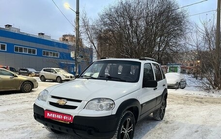 Chevrolet Niva I рестайлинг, 2018 год, 790 000 рублей, 1 фотография