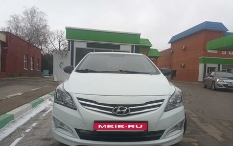 Hyundai Solaris II рестайлинг, 2015 год, 740 000 рублей, 6 фотография