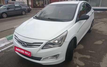 Hyundai Solaris II рестайлинг, 2015 год, 740 000 рублей, 12 фотография