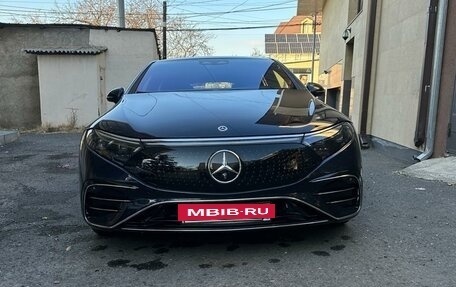 Mercedes-Benz EQS, 2022 год, 10 500 000 рублей, 2 фотография