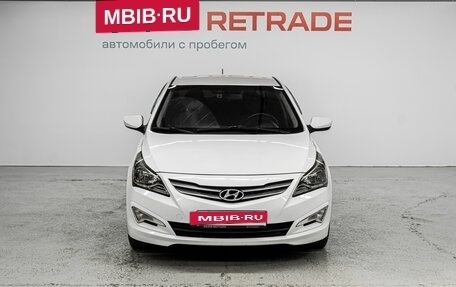 Hyundai Solaris II рестайлинг, 2015 год, 645 000 рублей, 2 фотография