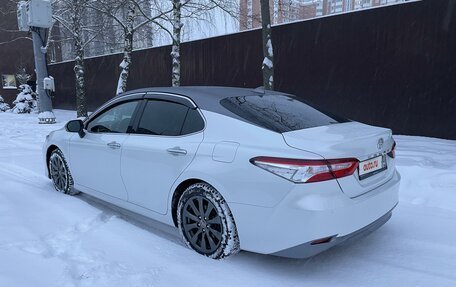 Toyota Camry, 2018 год, 2 650 000 рублей, 5 фотография