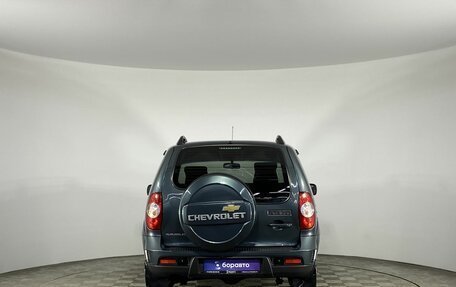 Chevrolet Niva I рестайлинг, 2015 год, 849 000 рублей, 8 фотография