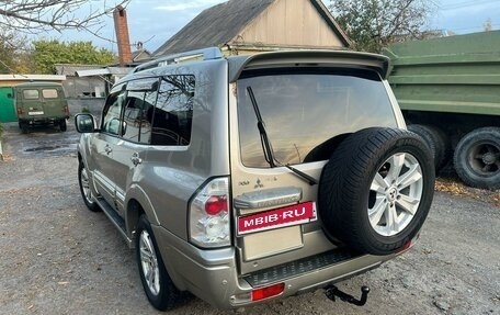 Mitsubishi Pajero III рестайлинг, 2006 год, 815 000 рублей, 4 фотография