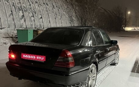 Mercedes-Benz C-Класс, 1995 год, 165 000 рублей, 3 фотография