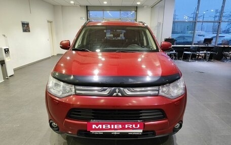 Mitsubishi Outlander III рестайлинг 3, 2013 год, 1 469 000 рублей, 2 фотография