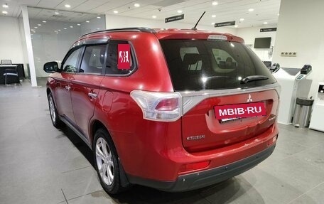 Mitsubishi Outlander III рестайлинг 3, 2013 год, 1 469 000 рублей, 7 фотография