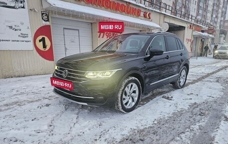 Volkswagen Tiguan II, 2021 год, 3 999 999 рублей, 7 фотография