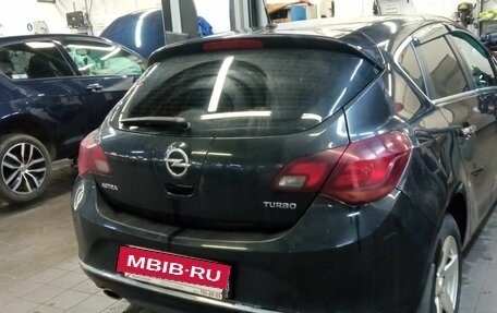 Opel Astra J, 2013 год, 762 000 рублей, 3 фотография