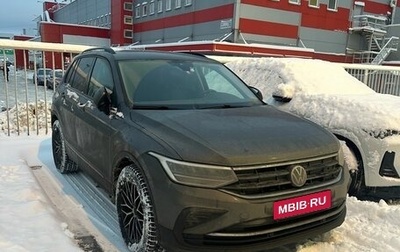 Volkswagen Tiguan II, 2021 год, 2 499 000 рублей, 1 фотография