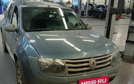 Renault Duster I рестайлинг, 2014 год, 917 000 рублей, 2 фотография