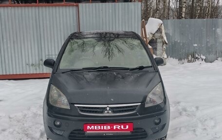 Mitsubishi Colt VI рестайлинг, 2004 год, 500 000 рублей, 3 фотография