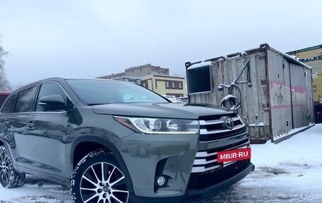 Toyota Highlander III, 2019 год, 3 740 000 рублей, 11 фотография