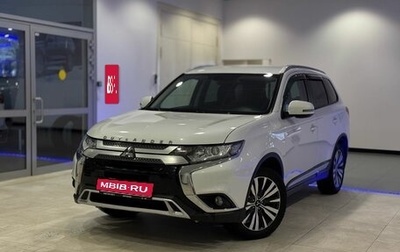 Mitsubishi Outlander III рестайлинг 3, 2021 год, 2 740 000 рублей, 1 фотография