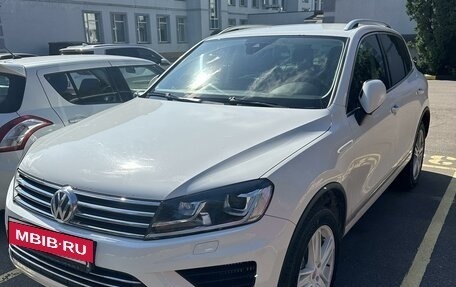 Volkswagen Touareg III, 2016 год, 3 200 000 рублей, 6 фотография