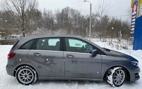 Mercedes-Benz B-Класс, 2017 год, 1 790 000 рублей, 6 фотография