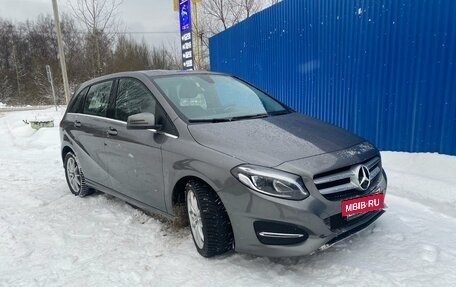 Mercedes-Benz B-Класс, 2017 год, 1 790 000 рублей, 2 фотография