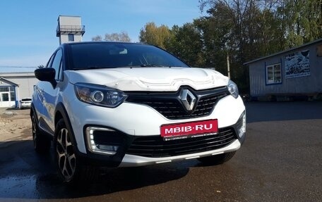 Renault Kaptur I рестайлинг, 2019 год, 1 600 000 рублей, 1 фотография