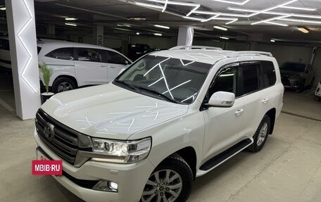 Toyota Land Cruiser 200, 2015 год, 5 000 000 рублей, 9 фотография