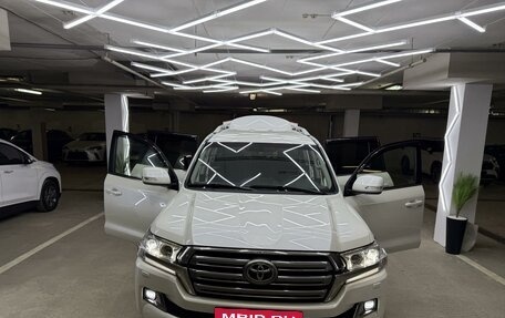 Toyota Land Cruiser 200, 2015 год, 5 000 000 рублей, 17 фотография