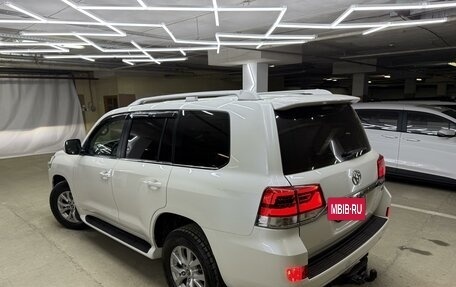 Toyota Land Cruiser 200, 2015 год, 5 000 000 рублей, 15 фотография