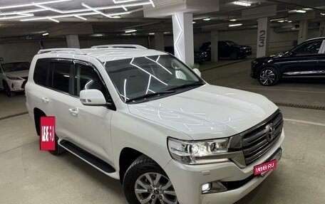 Toyota Land Cruiser 200, 2015 год, 5 000 000 рублей, 13 фотография