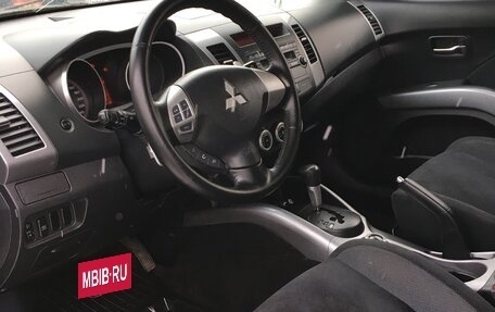 Mitsubishi Outlander III рестайлинг 3, 2008 год, 1 150 000 рублей, 11 фотография