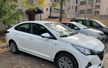 Hyundai Solaris II рестайлинг, 2020 год, 1 890 000 рублей, 2 фотография