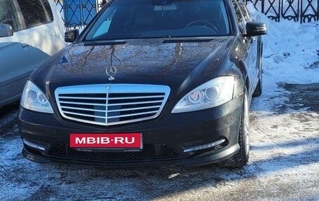 Mercedes-Benz S-Класс, 2009 год, 1 400 000 рублей, 1 фотография