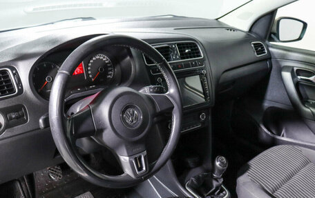 Volkswagen Polo VI (EU Market), 2013 год, 800 000 рублей, 14 фотография