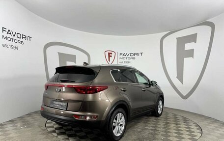 KIA Sportage IV рестайлинг, 2017 год, 2 100 000 рублей, 6 фотография