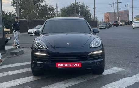 Porsche Cayenne III, 2011 год, 2 300 000 рублей, 2 фотография